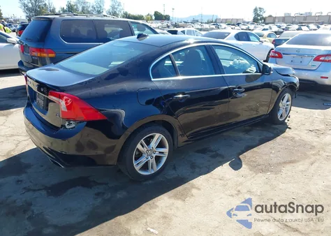 2014 Volvo S60 T5 z USA, uszkodzony, nr VIN YV1612FS5E1280621
